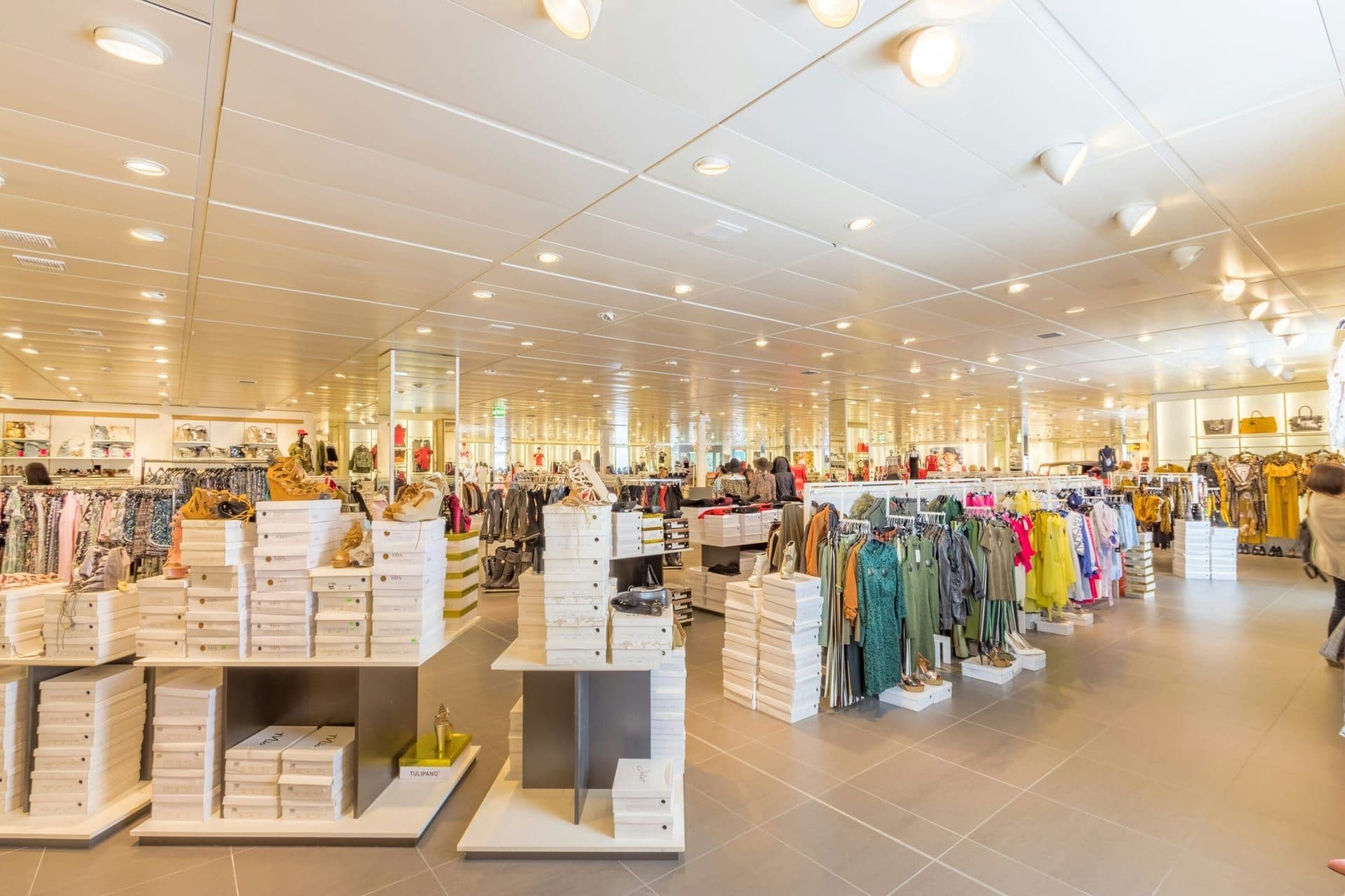 Retail Leasing Trends in Downtown Chicago