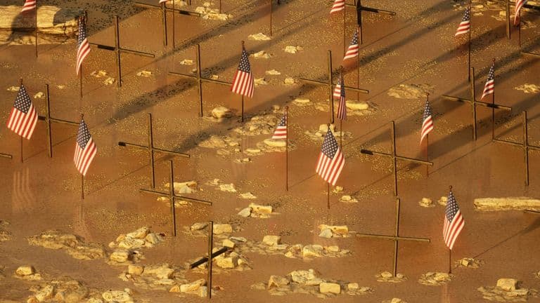 Memorial Day 2025: Severe Weather Grounds Hundreds of Flights Across the U.S.