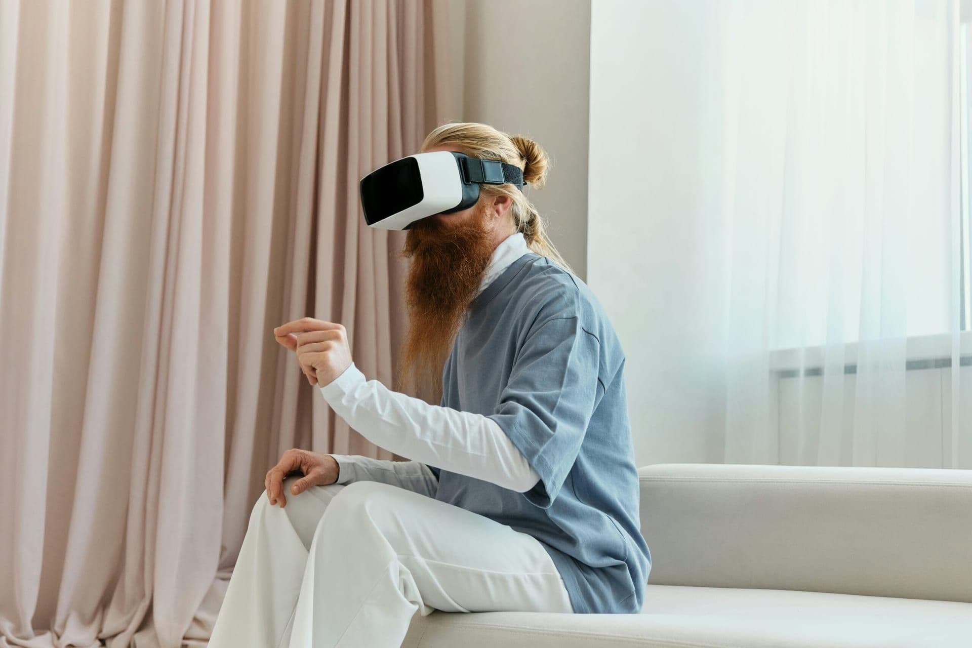 Virtual Home Tours and Remote Transactions Redefine Real Estate in 2024