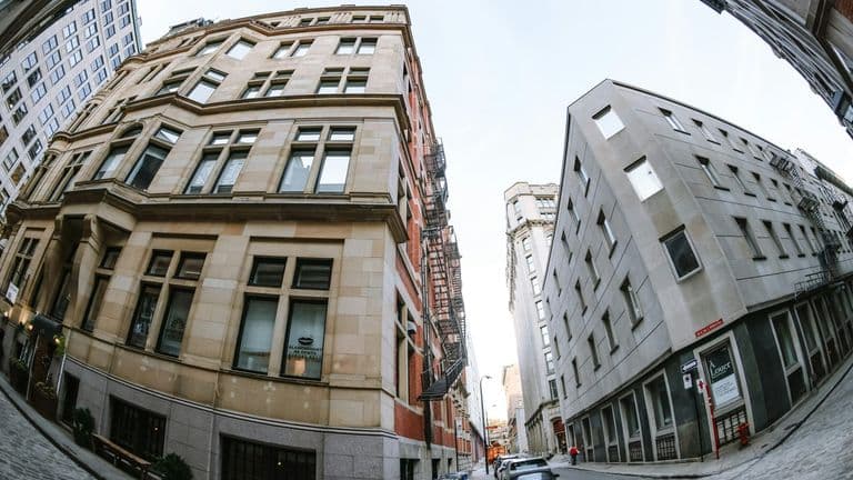 Virtual Property Tours in Metaverse Gain Traction with Real Estate Giants