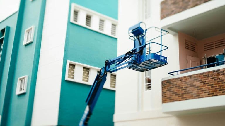 AI and Robotics Reshape Commercial Real Estate Operations