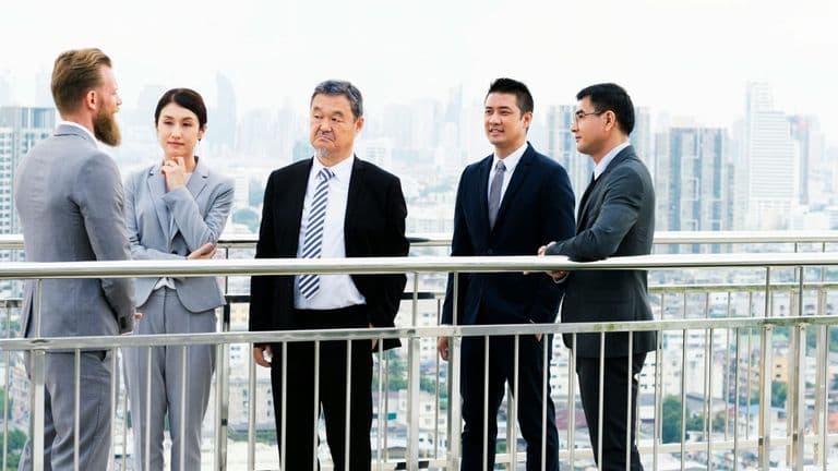 Commercial Real Estate Leaders Express Cautious Optimism Amid 2025 Market Challenges