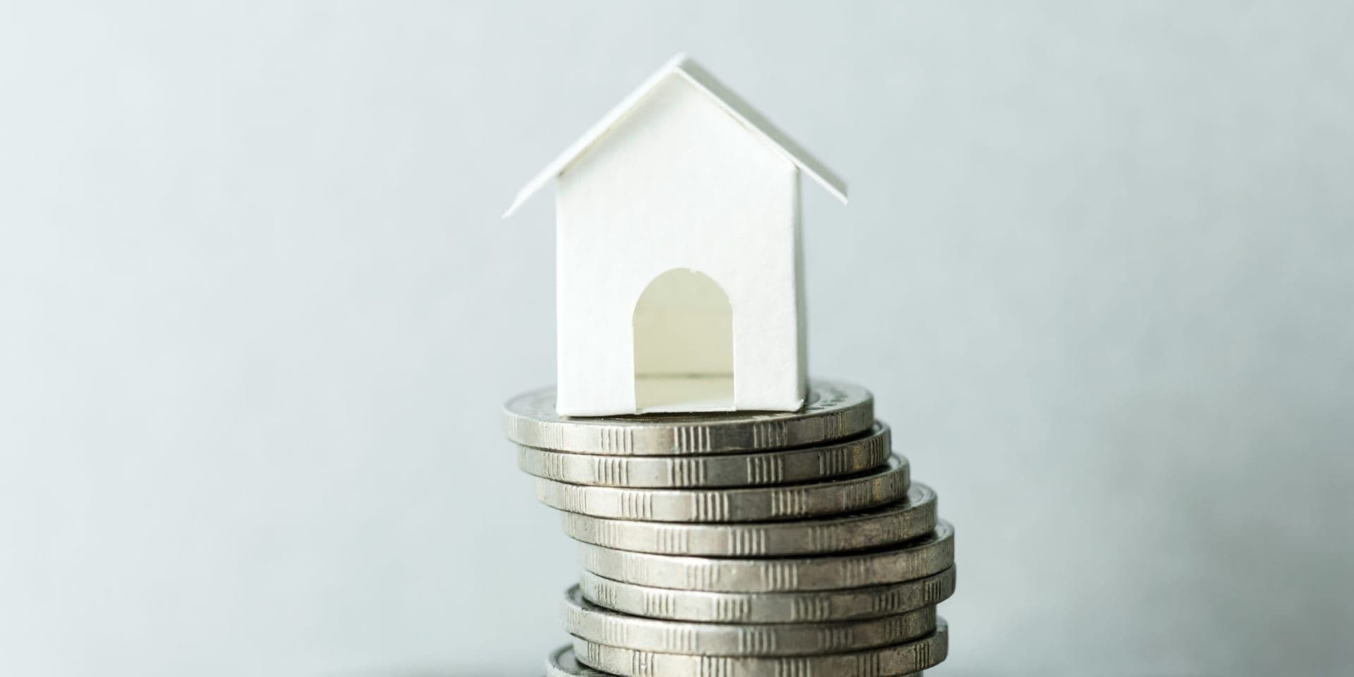 NYC Renter Costs Spike After Broker‑Fee Ban Amid Shadow Listings Surge