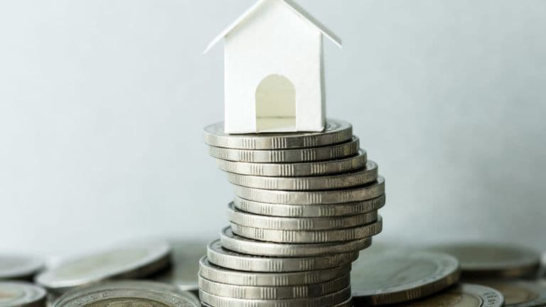 Mortgage Rates Climb to Nearly 7% Amid Economic Uncertainty