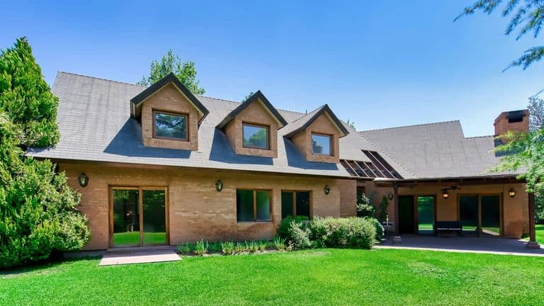 U.S. New Home Sales Surge to Multi-Year High in August