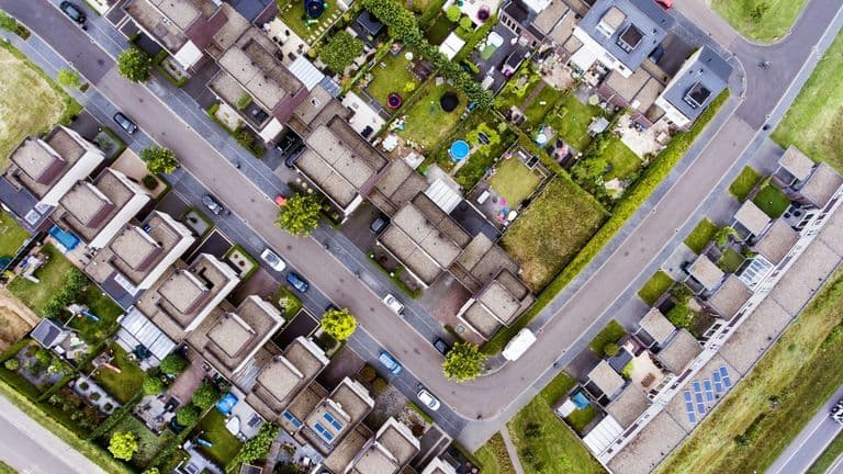 Suburban and Exurban Areas See Record Growth in Single-Family Home Sales