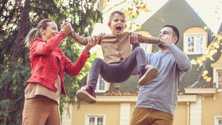 U.S. Rental Market Tightens Amid Slowing Multifamily Construction and High Mortgage Rates