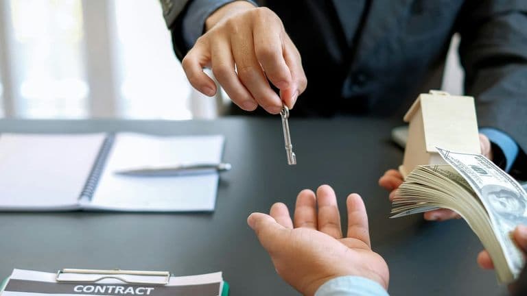 Listing Practices Spark Legal Dispute That Could Reshape Agent‑Broker Landscape