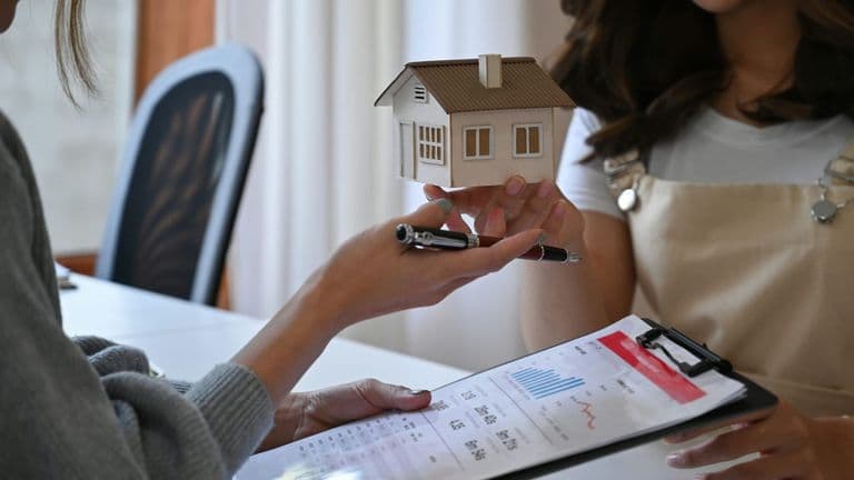Surge in Eco-Friendly Housing Demand Sparks a Green Building Revolution