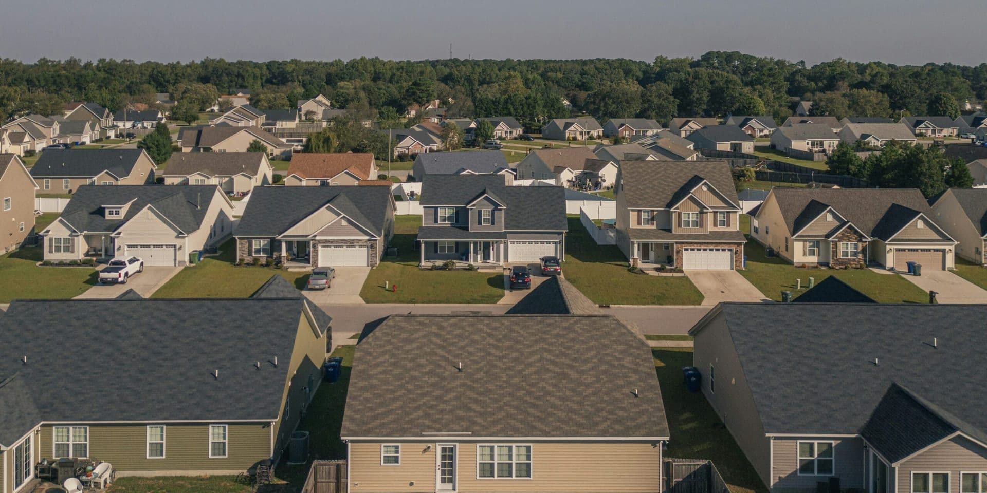 U.S. Housing Market Shifts Toward Balance as Inventory Rises and Prices Stabilize