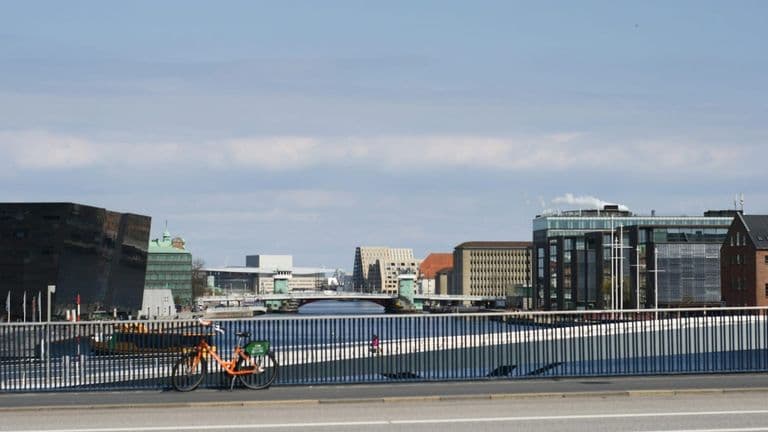 Commercial Real Estate Near Airports Set for Recovery as FAA Lifts Restrictions