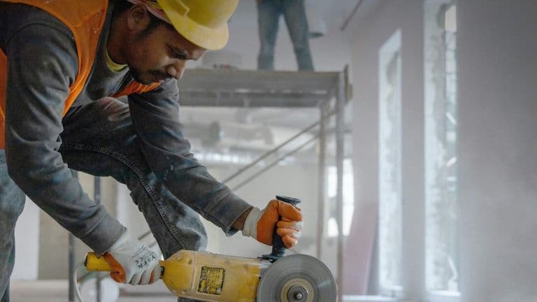 U.S. Residential Construction Faces Delays and Cost Overruns Amid Ongoing Supply Chain Disruptions