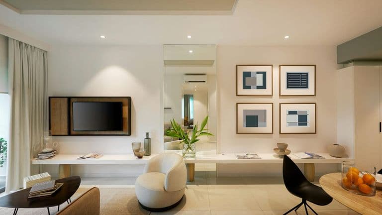 Record Surge in Demand for Luxury Homes as Affluent Buyers Seek Spacious Living