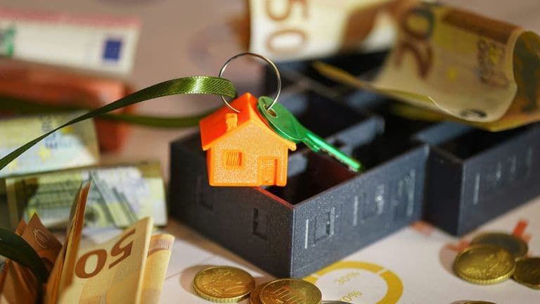 Surge in Multi-Family Home Sales as Investors Seek Stable Income