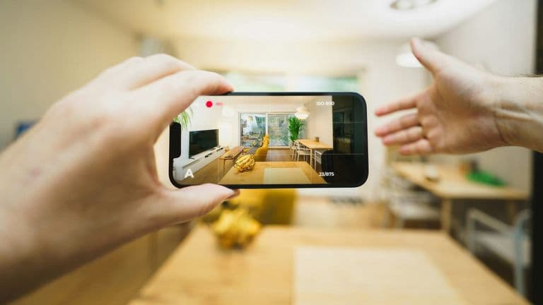 The Integration of Augmented Reality (AR) in Real Estate Marketing