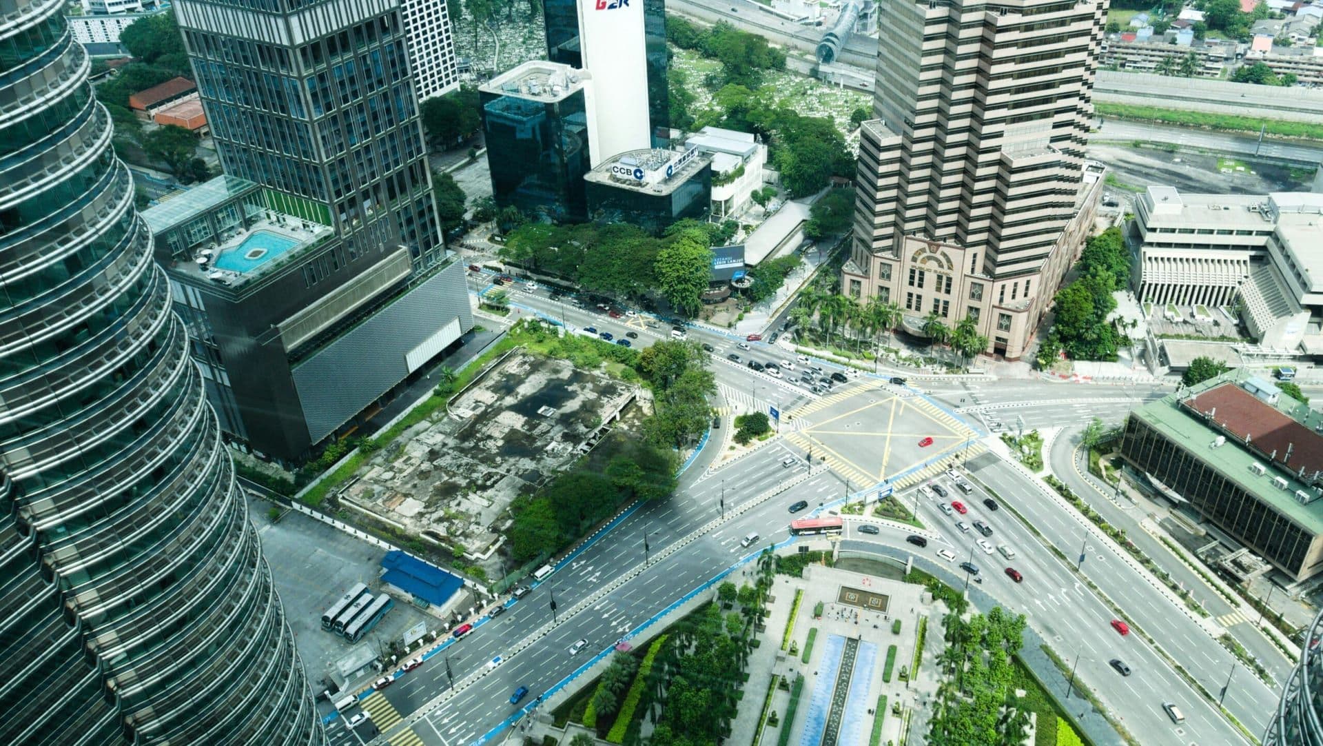 Navigating the Challenges of High Demand and Limited Space in Major Cities