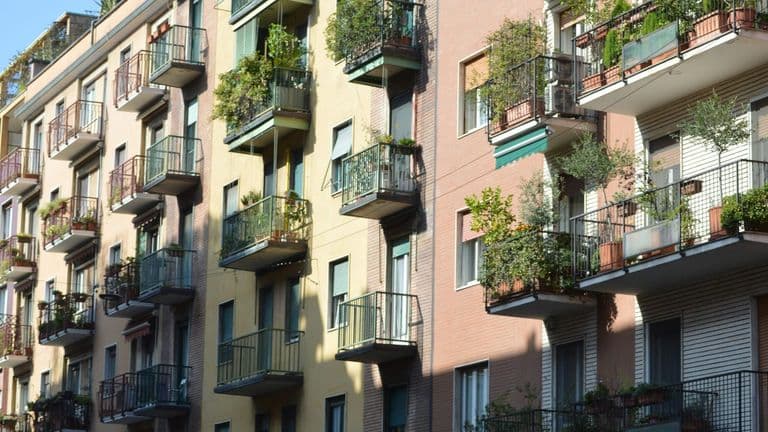 Sustainable Living Trend Boosts Demand for Eco-Friendly Apartments in U.S. Cities