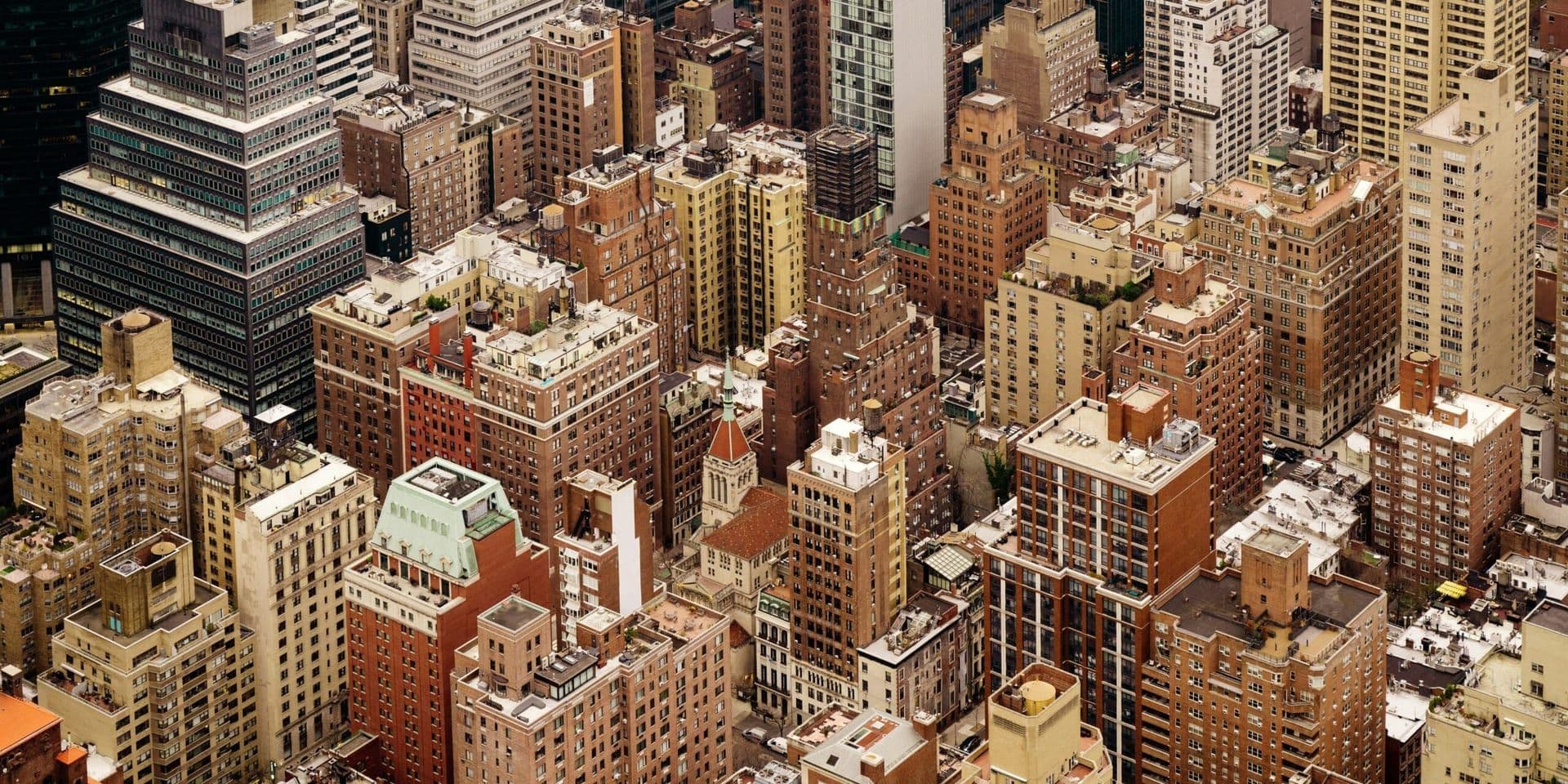 Commercial Real Estate Leaps Ahead with AI & Smart Building Investments