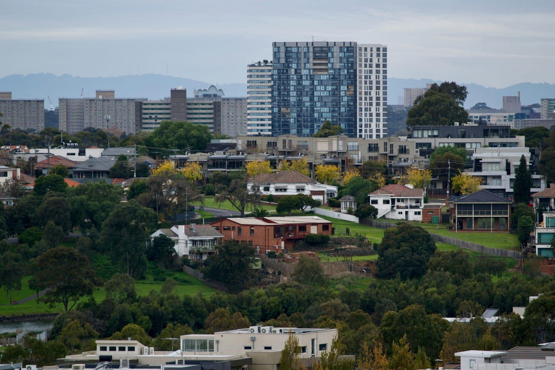 Renters Flock to Suburbs as Urban Affordability Crisis Worsens