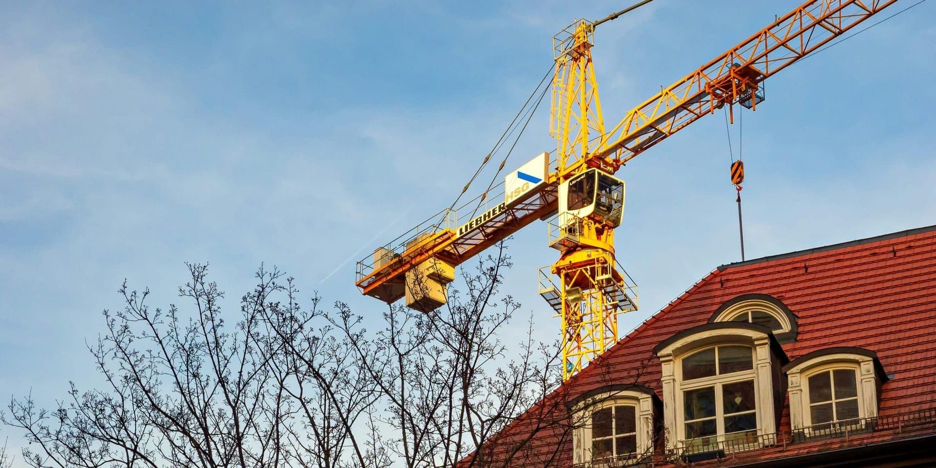 Homebuilder Sentiment Edges Higher Despite Market Challenges