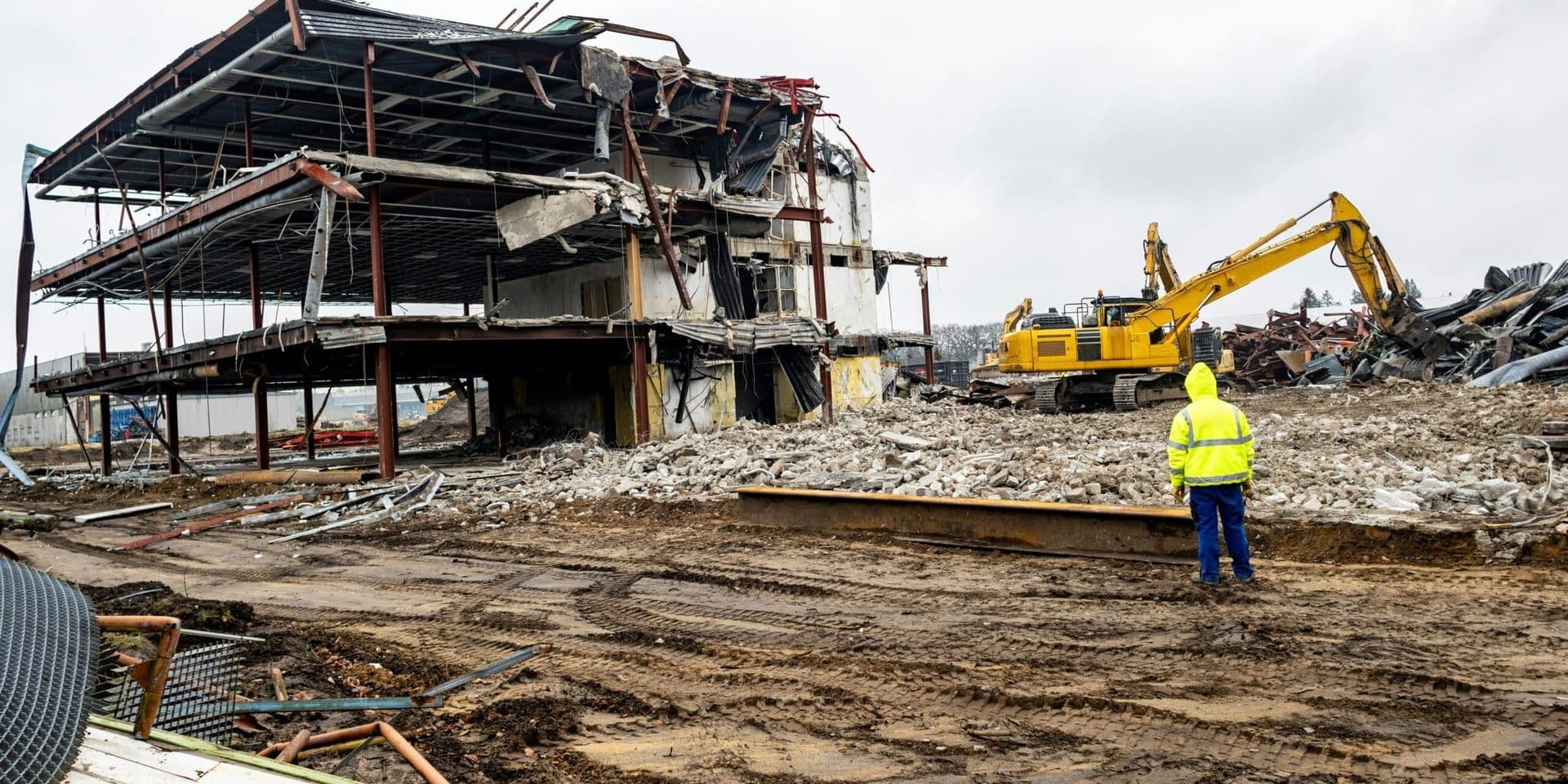 U.S. Office Supply Declines for First Time in 25 Years Amid Wave of Conversions and Demolitions