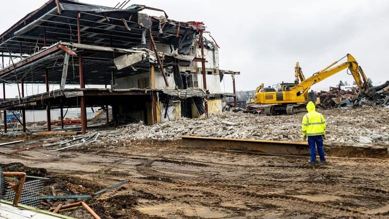 U.S. Office Supply Declines for First Time in 25 Years Amid Wave of Conversions and Demolitions
