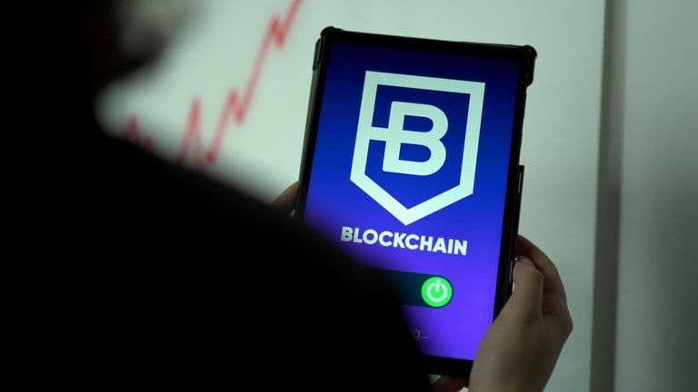 Blockchain Boosts Transparency in Real Estate Transactions