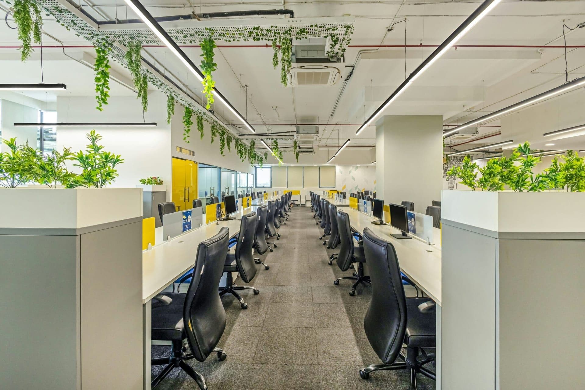The Surge in Hybrid Workspaces: A New Era for Office Space Rentals