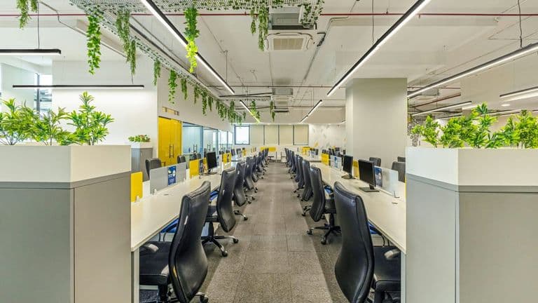 The Surge in Hybrid Workspaces: A New Era for Office Space Rentals