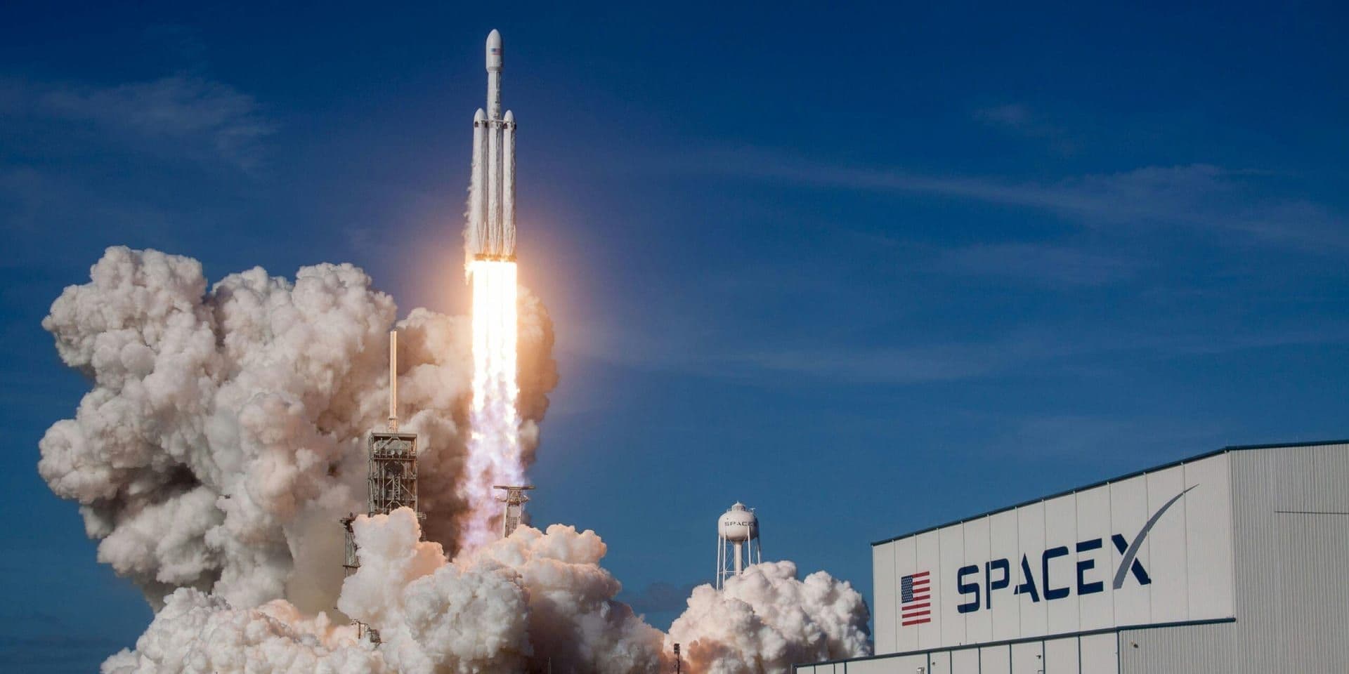 SpaceX Launches Record-Breaking Starlink Mission from Cape Canaveral