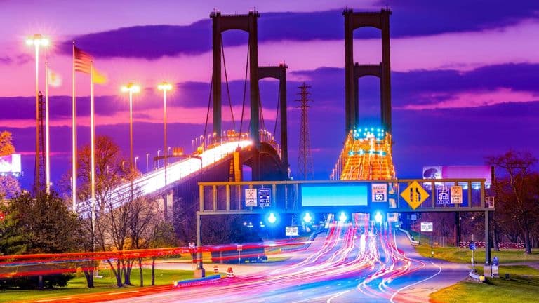 AI and Data-Center Investments Drive U.S. Infrastructure Expansion